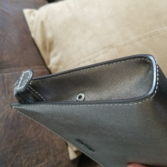 Michael Kors Jet Set Travel Large Crossbody Clutch in 'Glittery' Medium Bronze - Picture 9 of 13